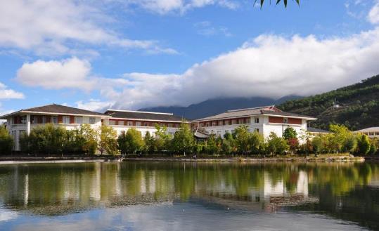 4、云南大學(xué)旅游文化學(xué)院.jpg