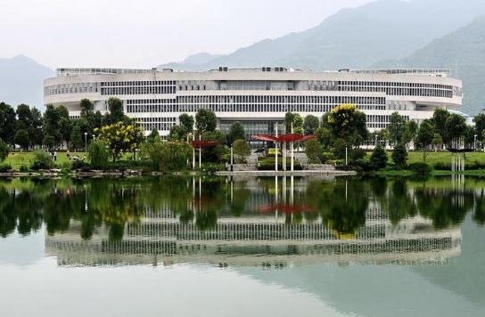 1、桂林電子科技大學.jpg