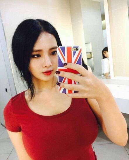四、jeee622(身材最好的網(wǎng)紅).jpg