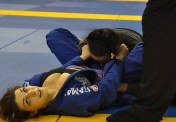 二、MackenzieDern.jpg