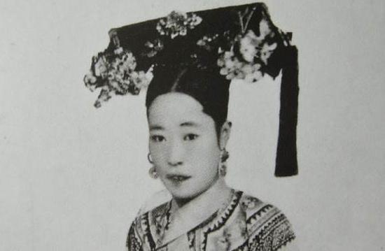十、光緒的皇后——隆裕.jpg