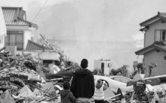 八、意大利墨西拿大地震.jpg