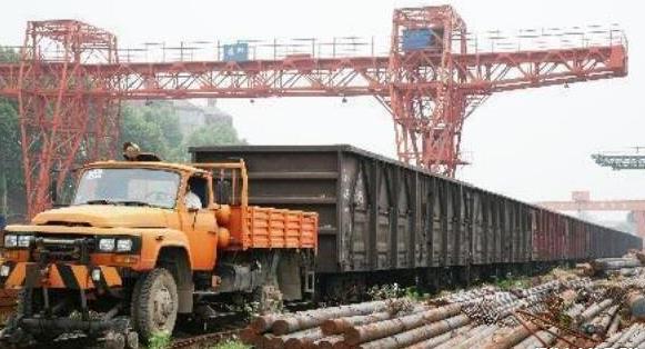 八、將汽車改裝成火車頭.jpg