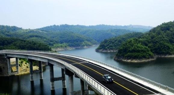 五、環(huán)庫(kù)公路.jpg