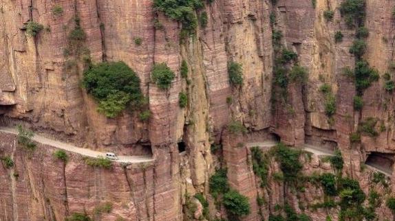 七、掛壁公路.jpg