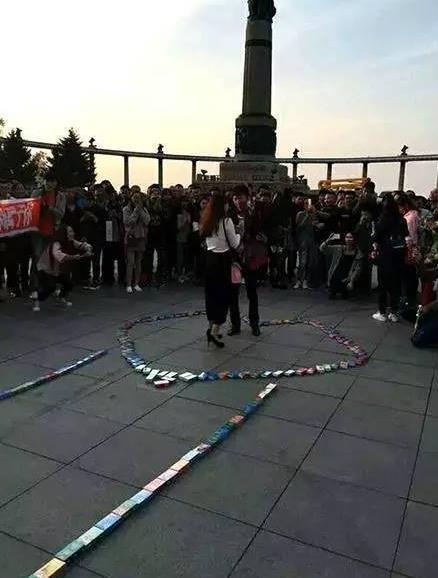 三、避孕套求婚.jpg