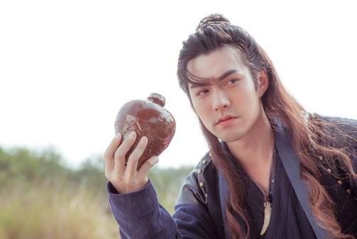 四、嚴(yán)屹寬.jpg