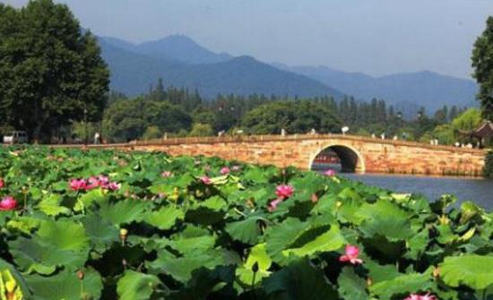 三、西泠橋.jpg