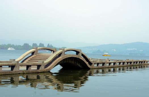 一、逛西湖斷橋.jpg