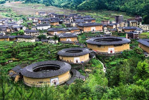 中國十大特色民居排行榜,福建土樓和大自然完美融合
