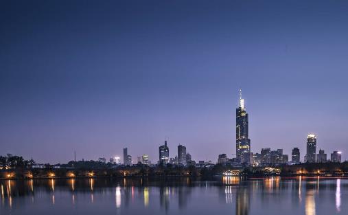 2018年中國十大高樓排行榜,南京紫峰大廈高達(dá)632米