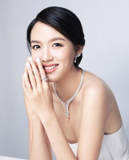 中國內(nèi)地十大女超模排行榜,劉雯第一,何穗第二