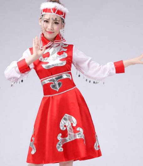 中國(guó)十大最美民族服飾排行榜,藏族服飾獨(dú)特又華麗