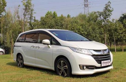 十大7座MPV商務(wù)車排行榜,別克GL8是陸上公務(wù)艙的頂級代表