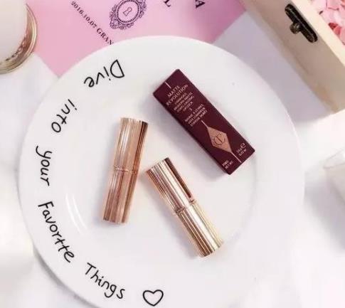 世界七大奢侈品口紅排行榜,蘿卜丁、Tom Ford的產(chǎn)品深受歡迎