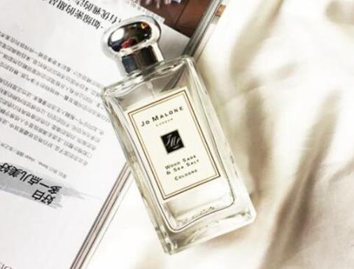 新加坡10大必買化妝品排名,Bio-essence多功能生物噴霧很不錯