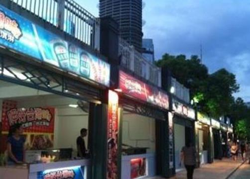 南昌必須去的小吃街排名,萬(wàn)達(dá)金街、蛤蟆街人氣都很旺