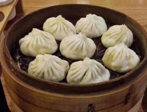 濟(jì)南必吃十大小吃排名,壇子肉肥而不膩,草包包子口感細(xì)膩