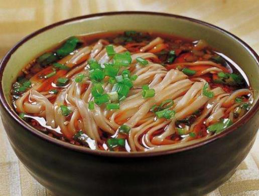 濟(jì)南必吃十大小吃排名,壇子肉肥而不膩,草包包子口感細(xì)膩