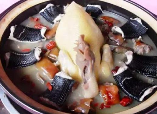 江門(mén)十大小吃排名,竹筒飯是江門(mén)特色,外海面韌性十足