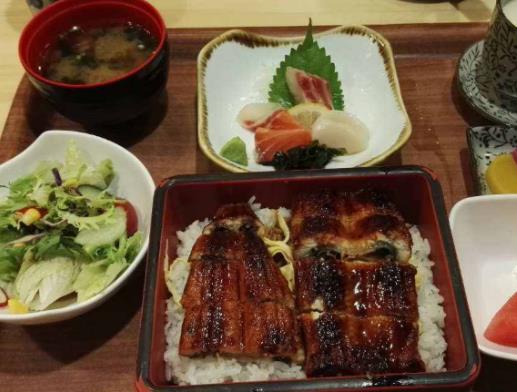 大連十大頂級(jí)日本料理排名,銀座日本料理的芝士焗蝦很棒