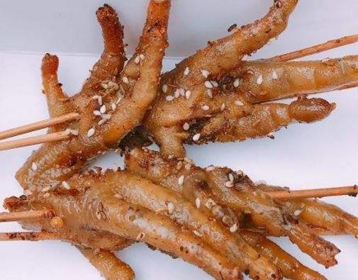 濟(jì)南寬厚里小吃排名,禾言己生煎現(xiàn)做現(xiàn)賣,黃氏許甜品很出名