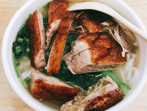 東莞十大特色美食,燒鵝瀨粉回味無窮,冼沙魚丸細(xì)嫩軟彈
