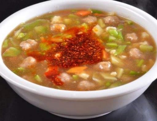 西安回民街美食排行榜,酸菜炒米價(jià)格便宜,劉家燒雞很出名