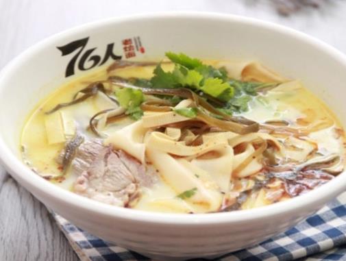 鄭州燴面館排名,合計(jì)燴面稱為中華名小吃,蕭記燴面味道鮮美