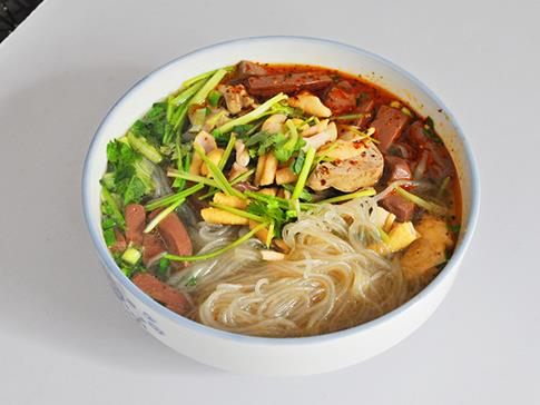 南京必吃十大美食排名,咸水鴨肥而不膩,小籠包很出名