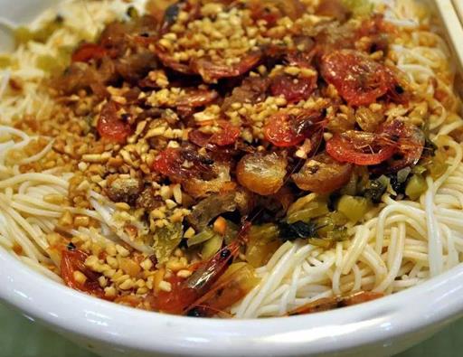 湛江十大名菜排名,八寶飯是婚宴主食,河唇魚頭湯適合學(xué)生