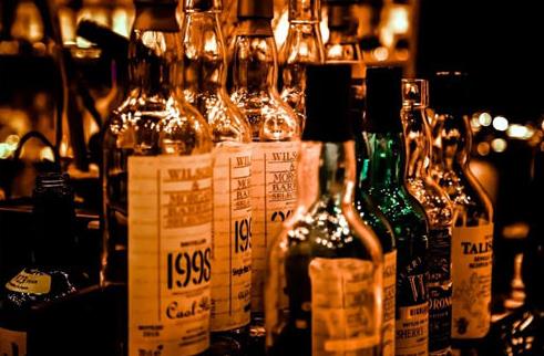 深圳本地好玩的酒吧排名,紐約風(fēng)的秘密酒吧適合聊天發(fā)呆