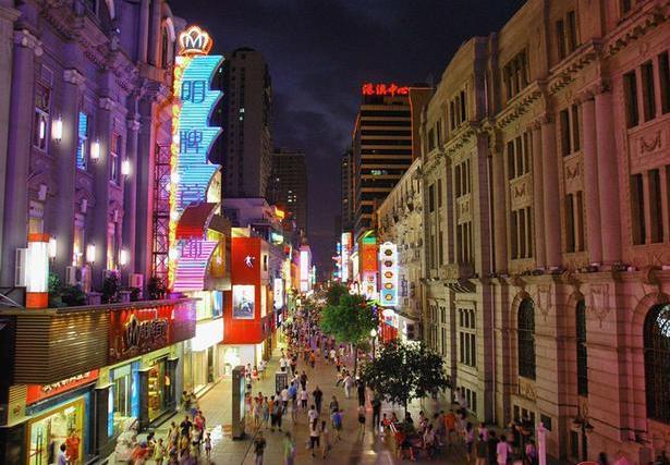 武漢市江漢路步行街