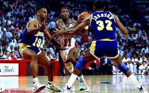 NBA歷史共9次總決賽4:0橫掃記錄排行榜 勇士場均凈勝15分創(chuàng)紀錄