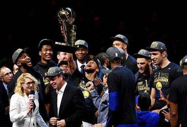 NBA歷史共9次總決賽4:0橫掃記錄排行榜 勇士場均凈勝15分創(chuàng)紀錄