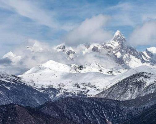 中國(guó)十大最美雪山排名,梅里雪山是藏傳佛教神山,岡仁波齊至高無(wú)上