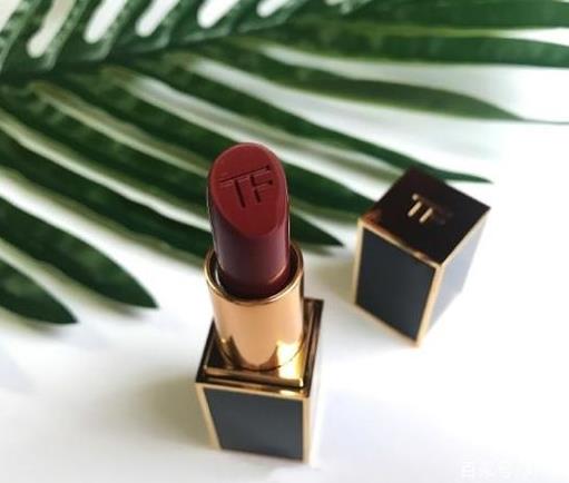 三十而已王漫妮口紅色號,蘭蔻196、tom ford黑管滋潤不脫色