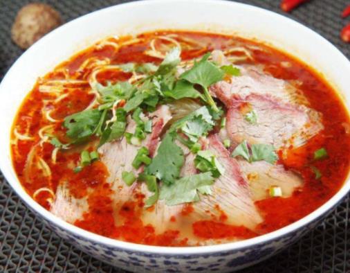 安徽特色名小吃排名,黃山燒餅酥脆可口、淮南牛肉湯味道鮮香
