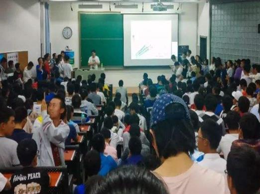 韓國十大高薪職業(yè)排行榜,大企高管年薪高、國會議員福利待遇好