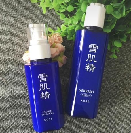 十大混合皮膚爽膚水排行榜,雪肌精化妝水、AHCb5神仙水水潤光澤