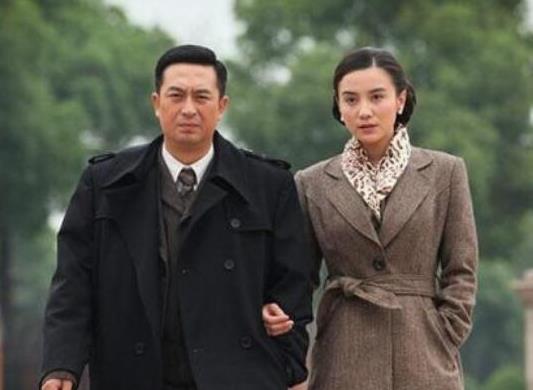 中國十大經(jīng)典諜戰(zhàn)劇排名,無悔追蹤可觀可感、潛伏是民國題材諜戰(zhàn)劇