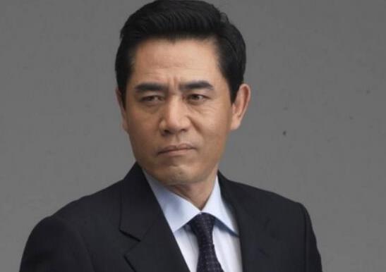 中國十大老戲骨男演員排名,李雪健演技扎實、陳道明正氣十足