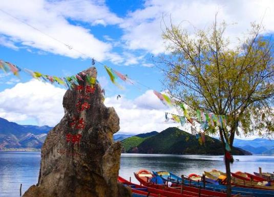 中國(guó)面積最大十大省份,新疆地處亞歐大陸腹地、西藏是世界屋脊