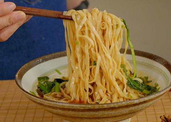 十大杭州不得不去面館,阿強面館是老字號、大學(xué)路面館的招牌是豬肝面