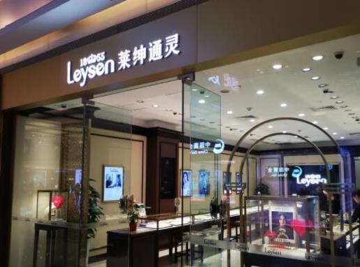 十大鉆石品牌排行榜,戴比爾斯的設計獨一無二、蒂芙尼的產品很經典