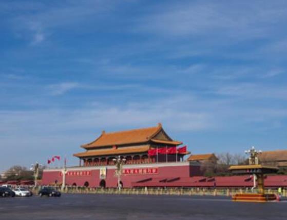 中國(guó)十大著名紅色旅游景點(diǎn),延安革命紀(jì)念地景區(qū)、西柏坡深受人們歡迎