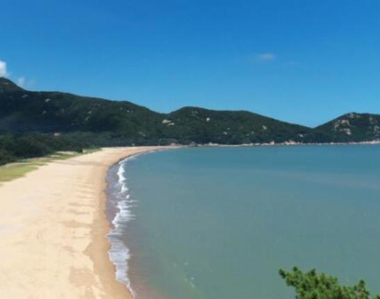 中國十大最美海灘排行榜,金沙灘沙細(xì)如粉、舟山千步沙看日出很棒