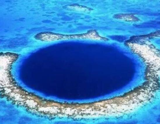 世界十大潛水圣地排名,大藍(lán)洞是世界第四深水下石灰石坑洞穴