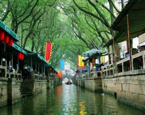 江蘇旅游必去的十大景點排名,蘇州園林、夫子廟秦淮風光帶景區(qū)非常迷人