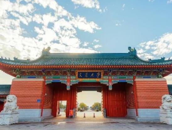 2022中國(guó)大學(xué)QS排名,清華大學(xué)位列國(guó)家“雙一流”A類、北京大學(xué)緊追其后
